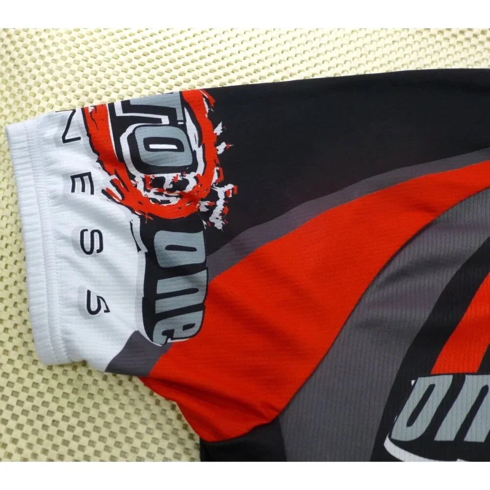 One-To-One Fitness Cycling Jersey Mens Red Black Graphic Mercedes-Benz BCZ - Picture 4 of 15